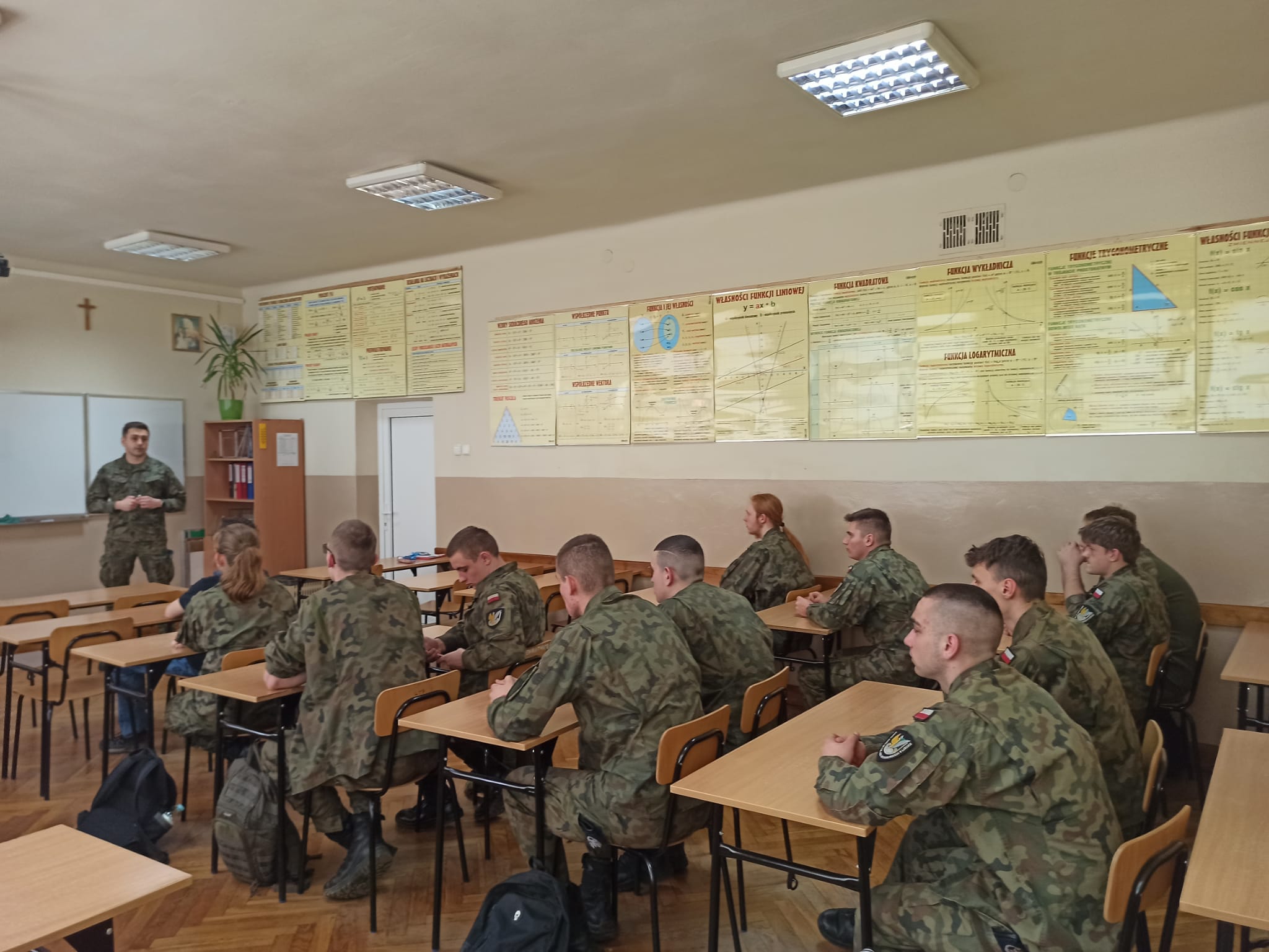 Zostań żołnierzem - spotkanie młodzieży z przedstawicielem Wojskowego Centrum Rekrutacji w Rzeszowie