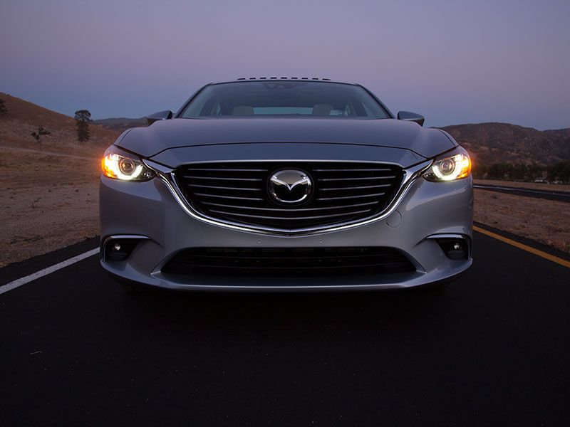 2016 Mazda6 headlights ・  Photo by Mazda USA