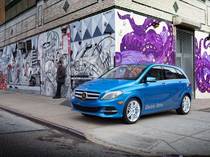 mercedes benz blue electric drive 