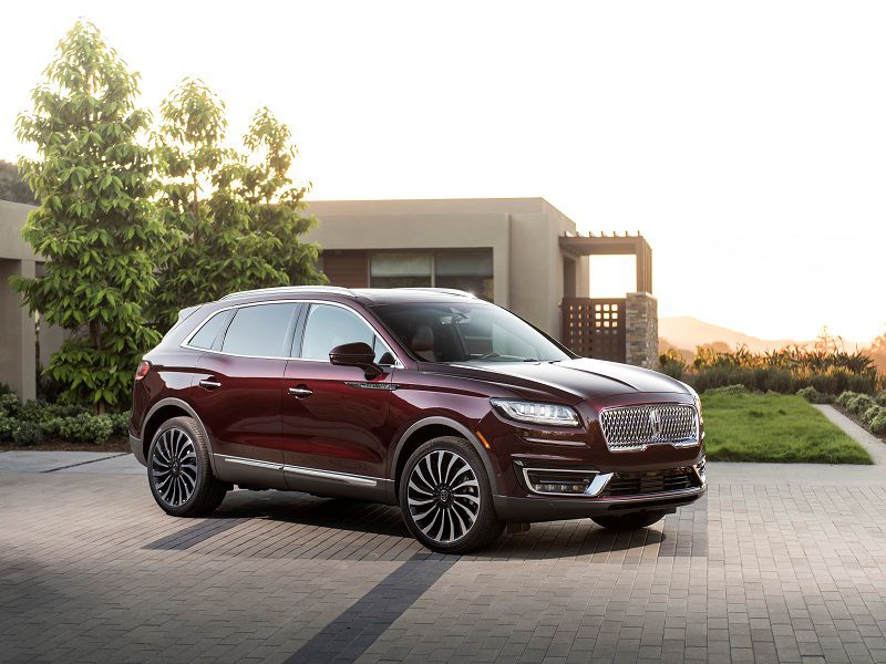 2019 Lincoln Nautilus Burgundy Black Label Parked Front Quarter ・  Photo by Lincoln 