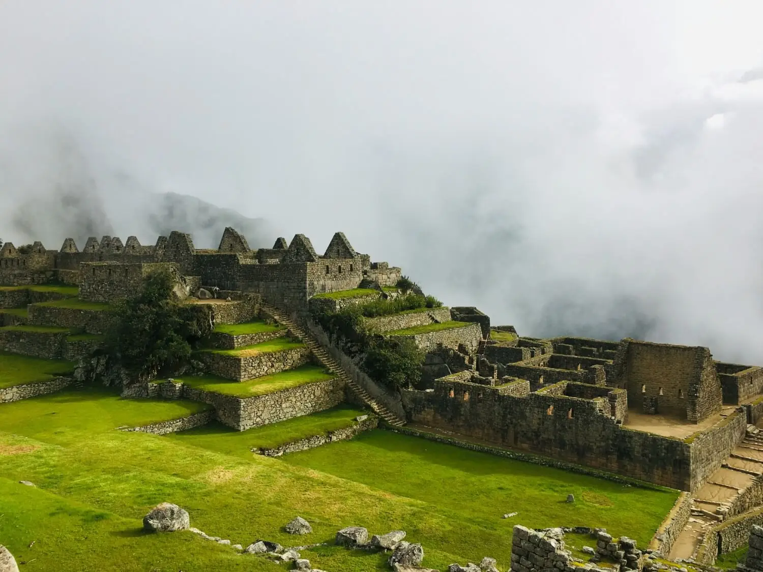 machu picchu sin neblina.webp