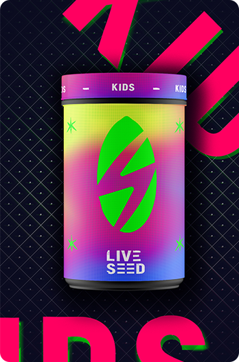 Foto da Cápsula do Produto Kids em um fundo de cor preta onde há detalhes em losangos feitos em branco. Há o Nome do Produto 2 vezes junto ao fundo.