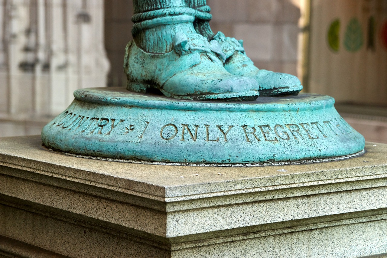 12 pieces of Chicago history hidden in plain sight