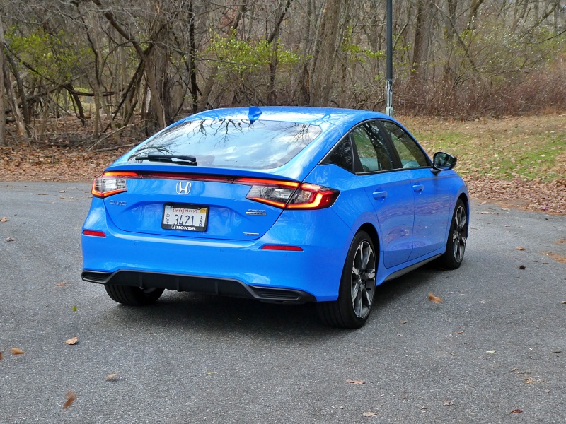 2025 Honda Civic Hybrid Sport Touring hatchback ・  Photo by Brady Holt