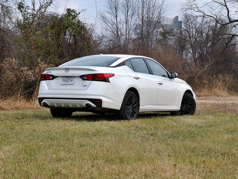 2025 Nissan Altima SV ・  Photo by Brady Holt