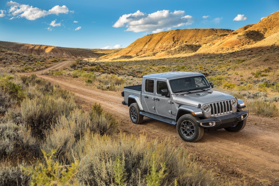 2020-Jeep-Gladiator.jpg