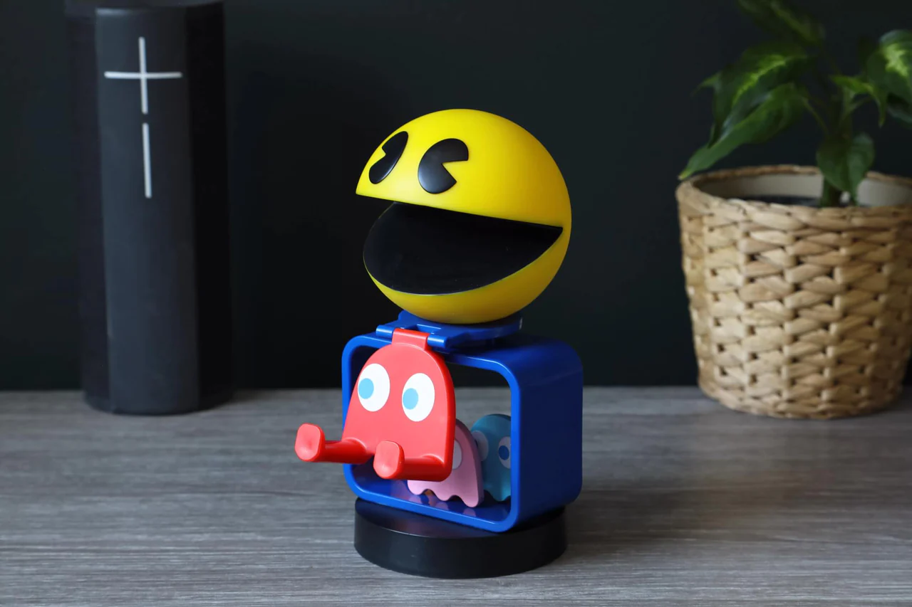 Pac-Man Cable Guys Original Controller and Phone Holder