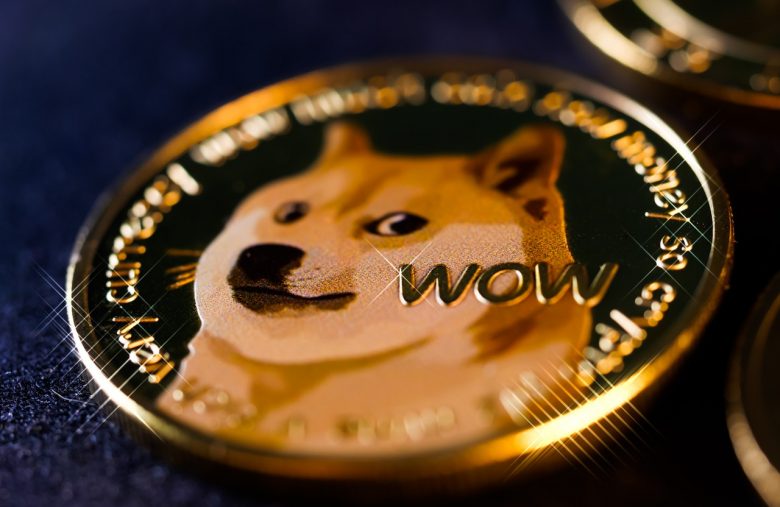 Tajlandia zakazuje Dogecoin i NFT