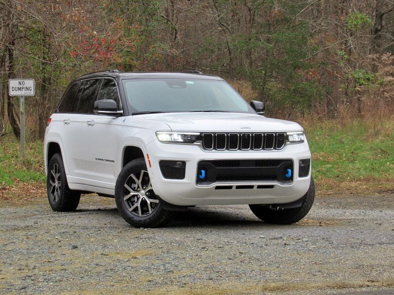 2023 Jeep Grand Cherokee Road Test and Review