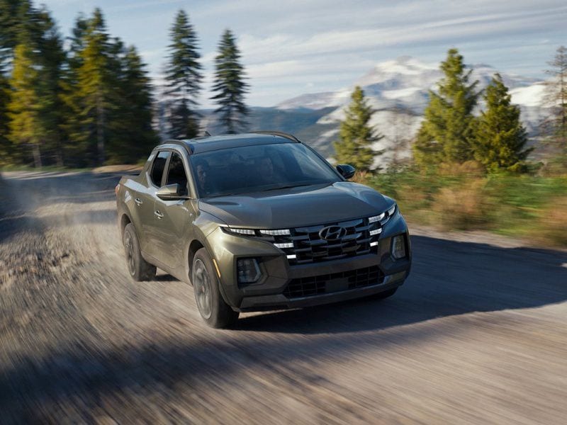 2022 Hyundai Santa Cruz vs. 2021 Toyota Tacoma | Autobytel