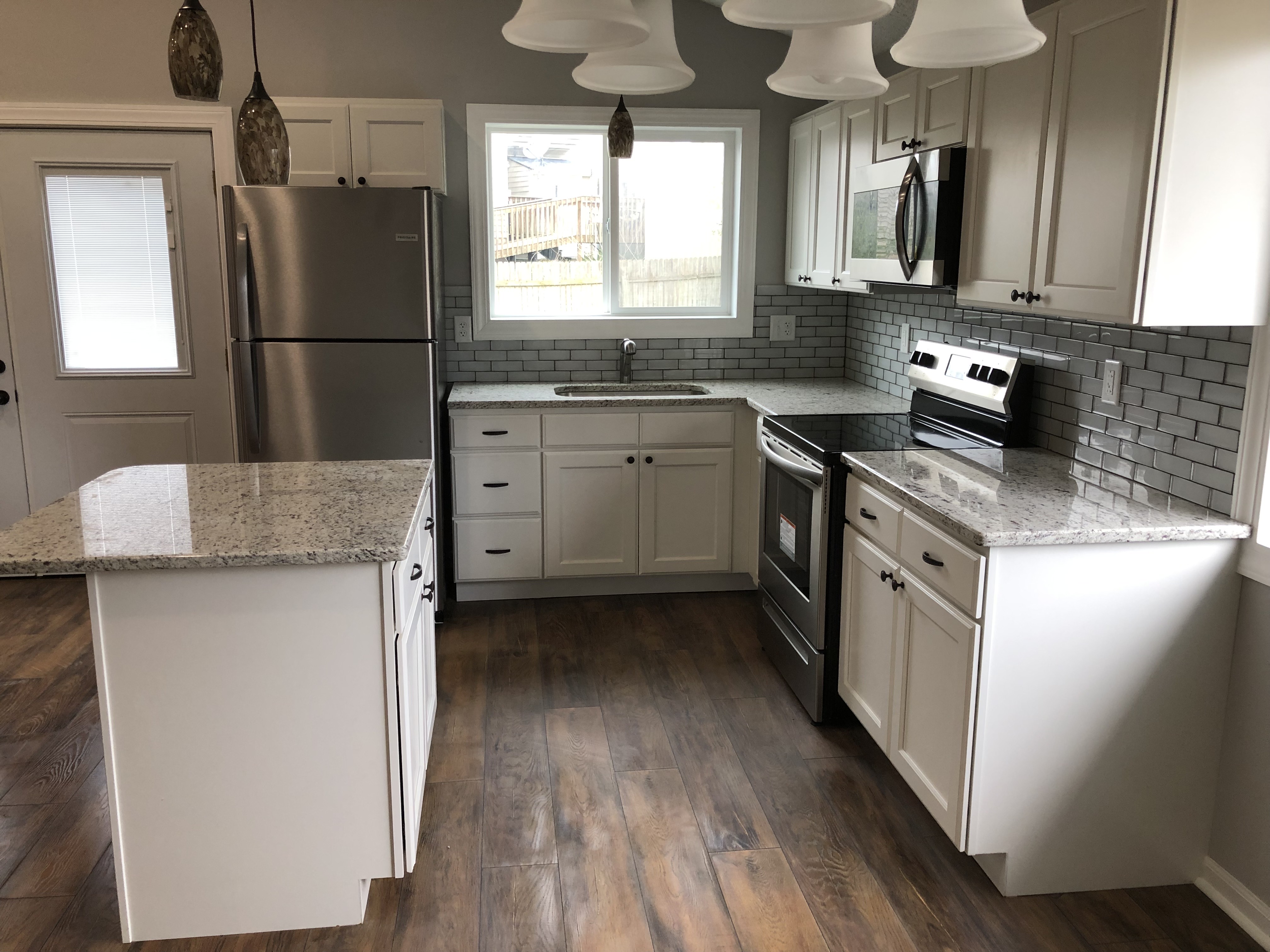 Cover Image for Utilizing Tiles To Enhance Your Kitchen