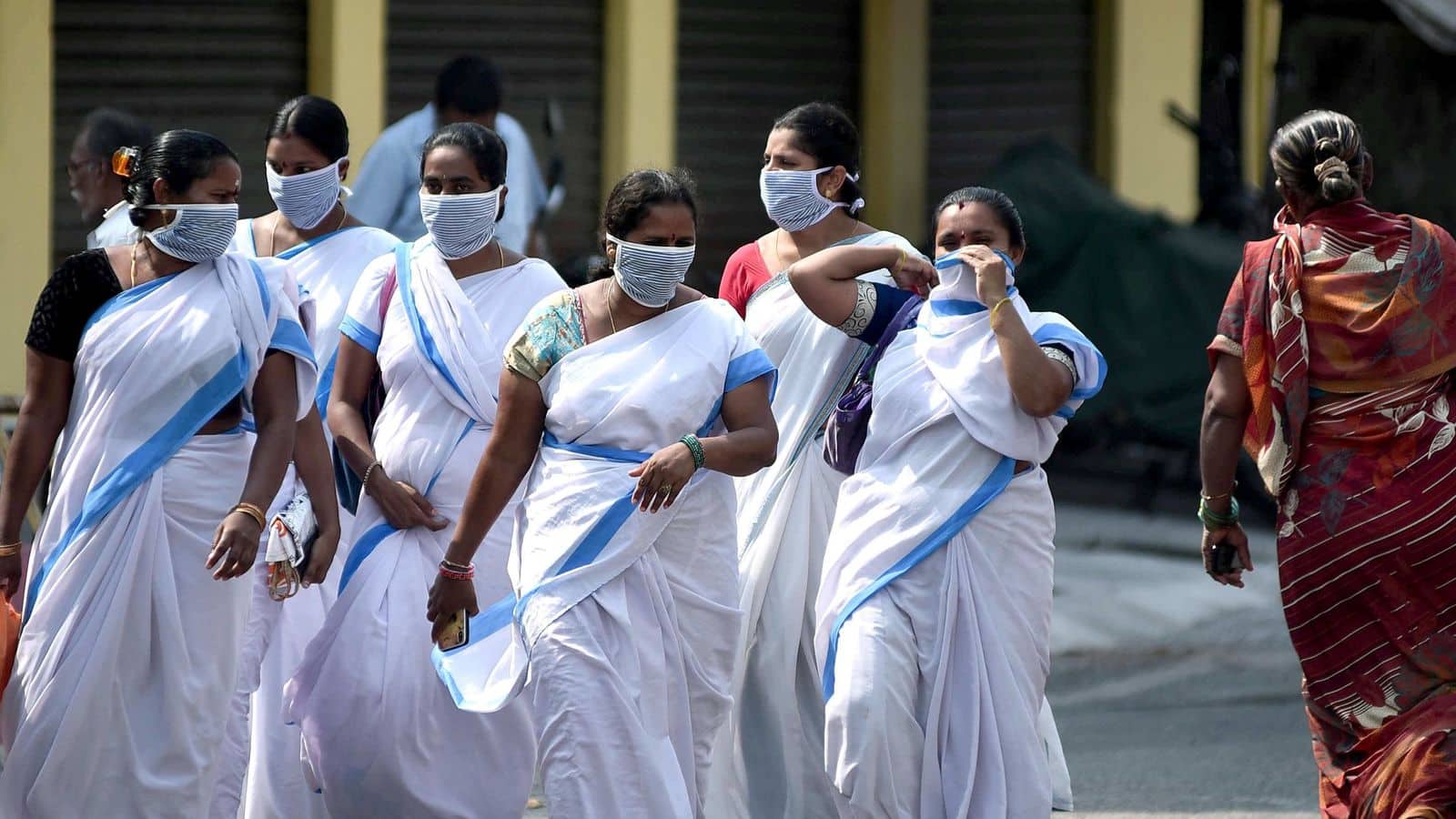 THE UNSUNG HEROINES AT THE FOREFRONT : THE ROLE PLAYED BY ASHA WORKERS IN ENCOUNTERING THE PANDEMIC IN KERALA