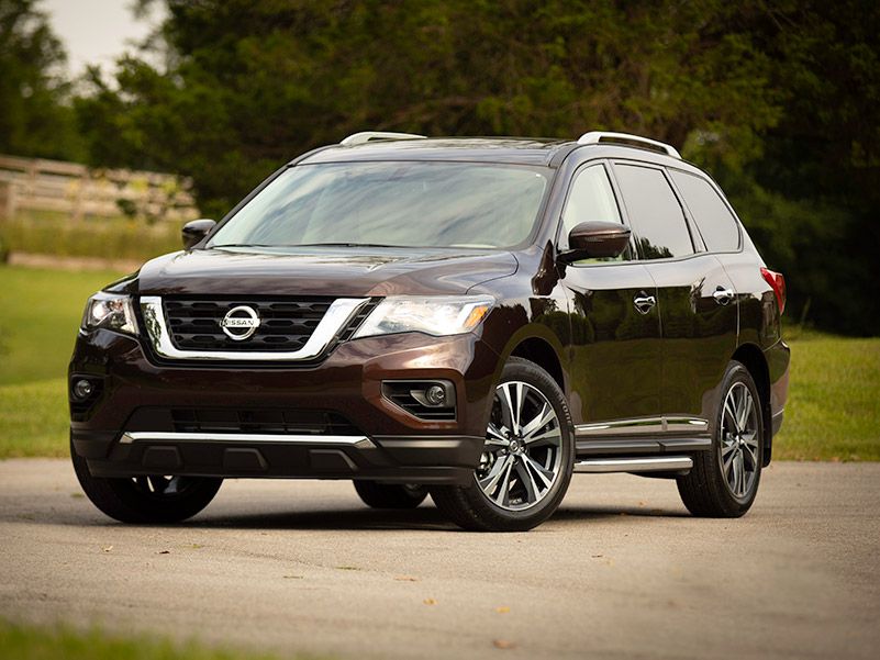 2019 Nissan Pathfinder front three quarter ・  Photo by Nissan 