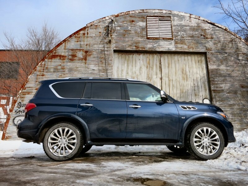 2015 Infiniti QX80 ・  Photo by Benjamin Hunting