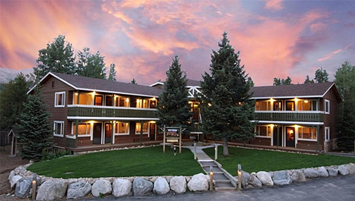 ski-country-resorts.jpeg