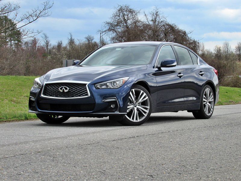 Difference Between: 2022 Nissan Maxima vs. 2022 INFINITI Q50