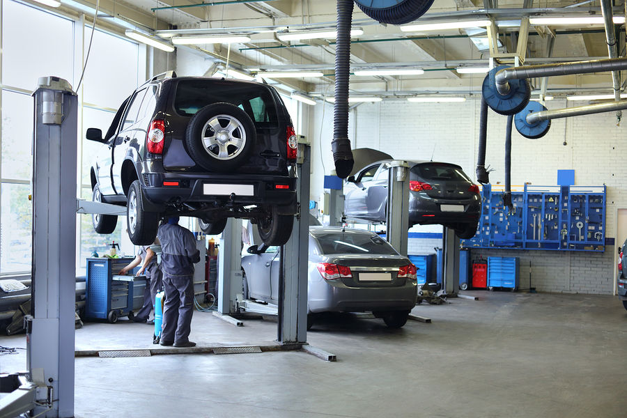 cars repair in autoshop