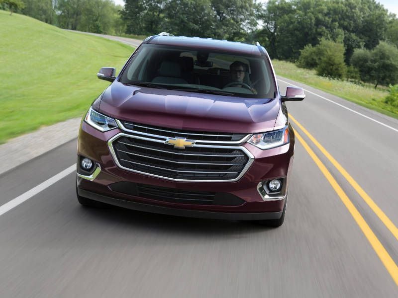 2018 Chevrolet Traverse front driving ・  Photo by General Motors