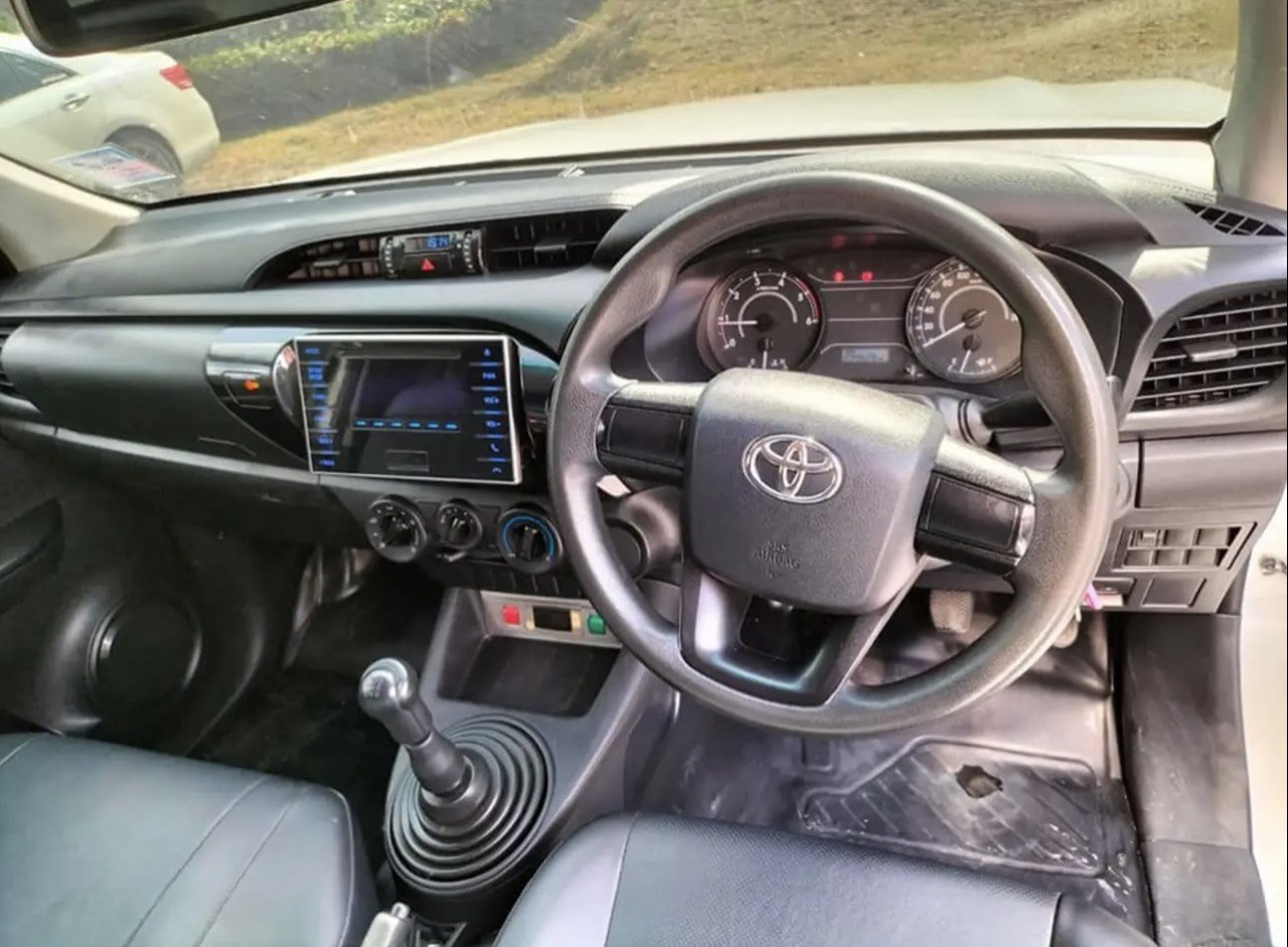 Дополнительное изображение Toyota Hilux Revo 2018 clqp1zdcp5awf0bzqwefzlhi5
