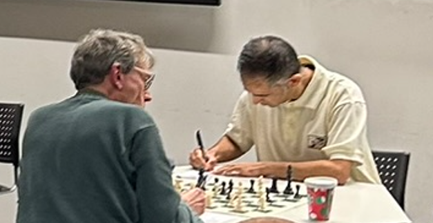 B-team battle on board 1: Andrew Bowler vs Samir Vora