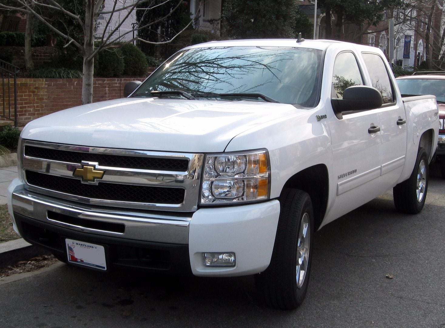 Older Trucks With Good Gas Mileage: Top Efficient Picks!