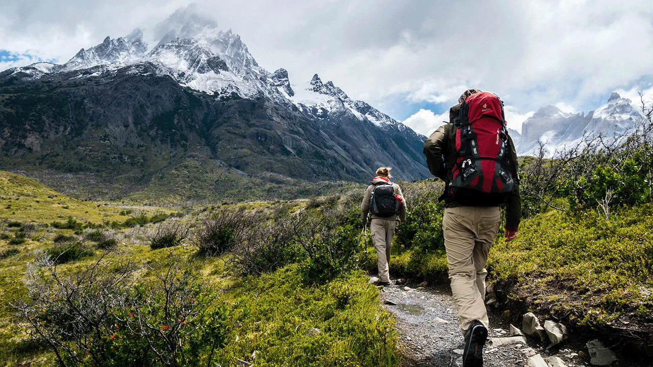 Hiking For Beginners: Essential Hiking Gear Checklist