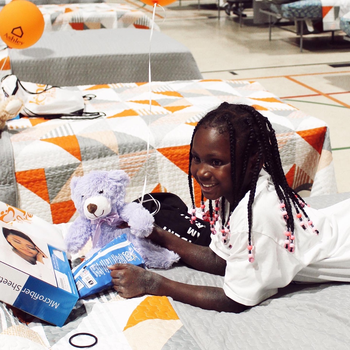 Ashley of Coastal Delaware's Hope to Dream Program and The Boys & Girls Clubs of Delaware Partner to Gift 25 Local Children In Need With New Beds and Mattresses