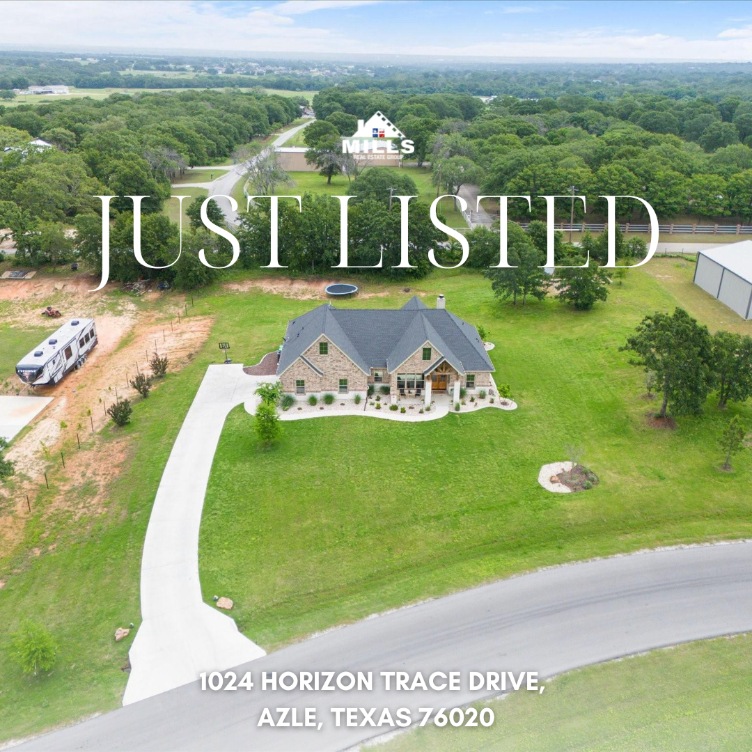 1024 Horizon Trace Drive, Azle, Texas 76020.png