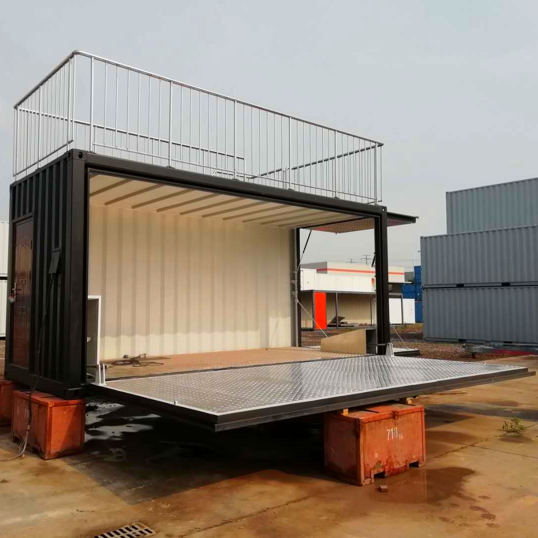 Container with Automatic Door 1080 1.jpeg