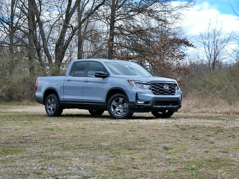 2024 Honda Ridgeline Road Test and Review | Autoweb