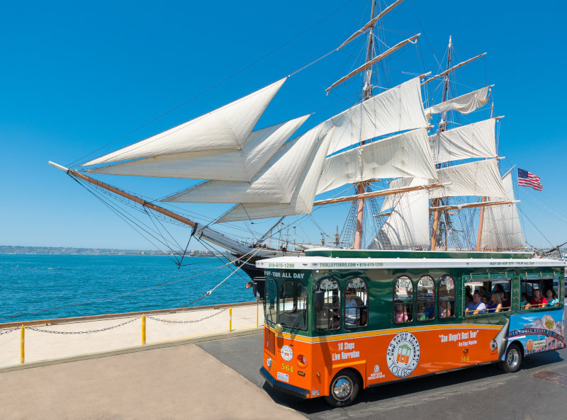 Old Town Trolley at the Star of India