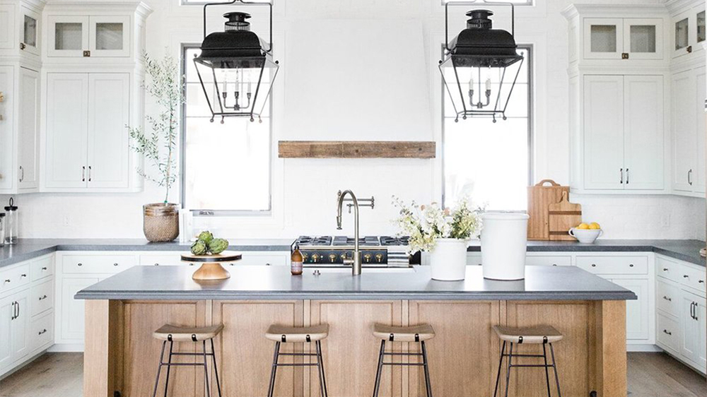 Master Modern Farmhouse Kitchen Decor With These Ideas - Décor Aid