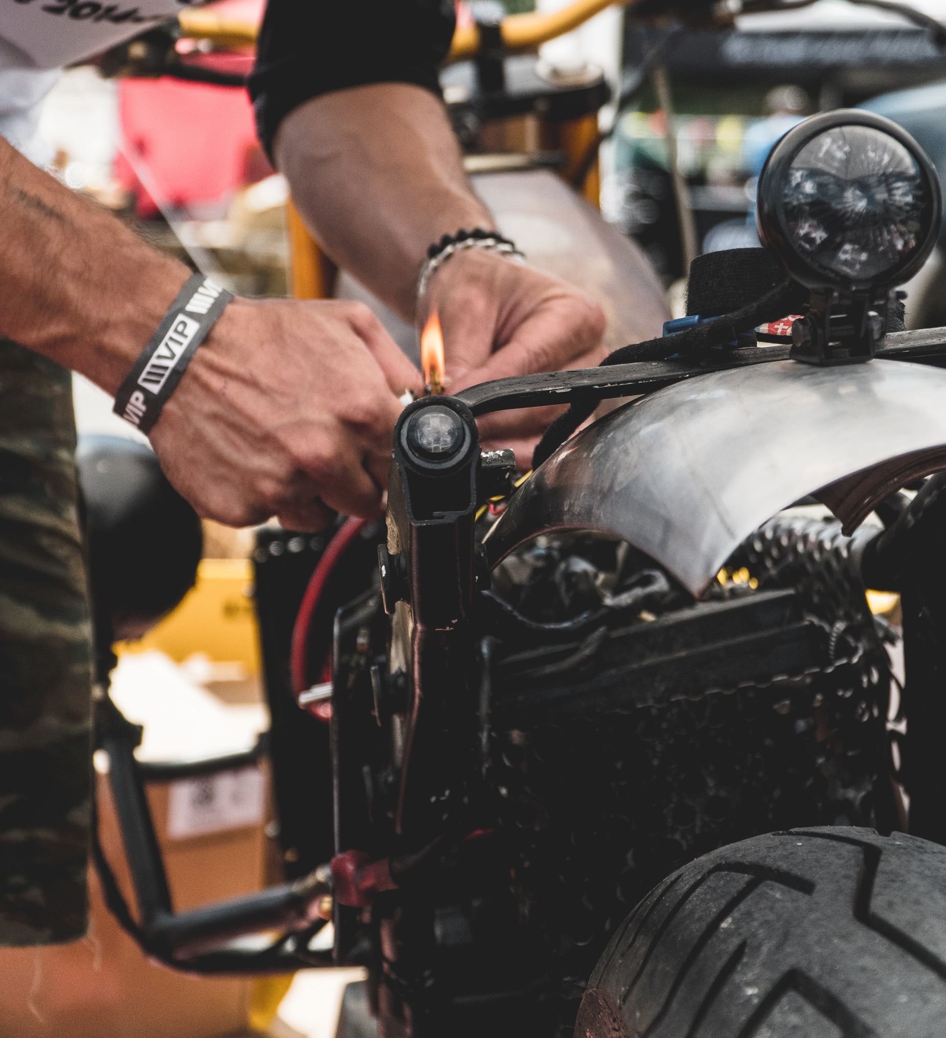 Café racer in aanbouw