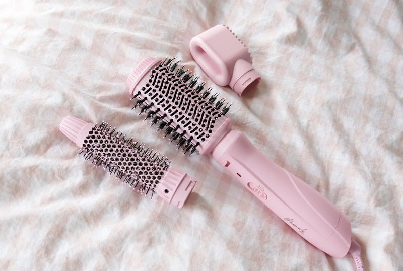 Last_minute_gift_Mermade_Interchangeable_Blow Dry Brush_Hairhouse.jpeg