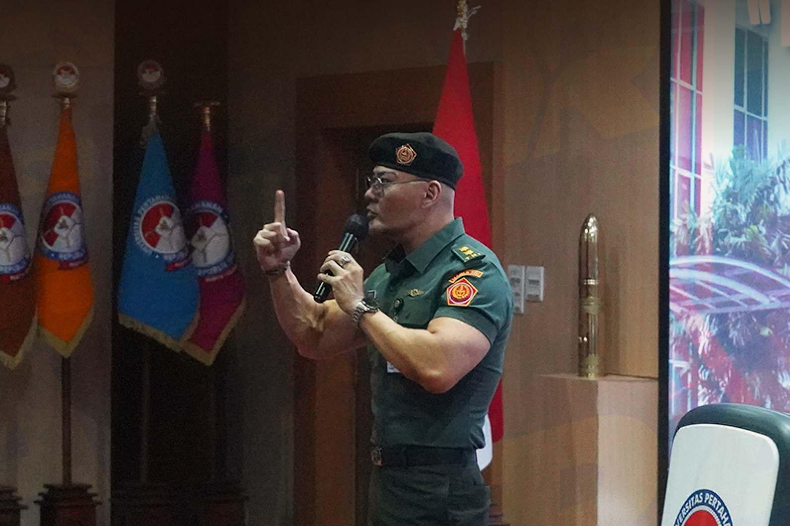 Diskusi Interaktif Letkol Tituler Deddy Corbuzier
