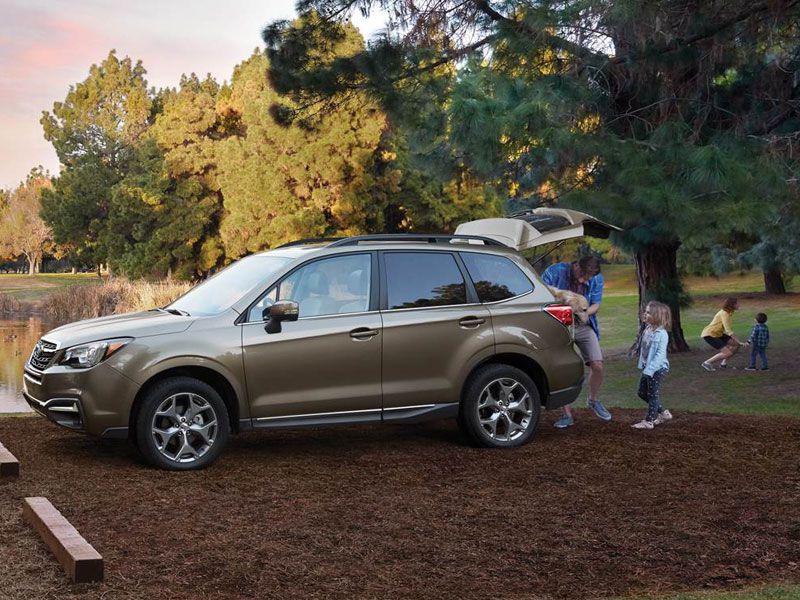 2018 Subaru Forester with family ・  Photo by Subaru 