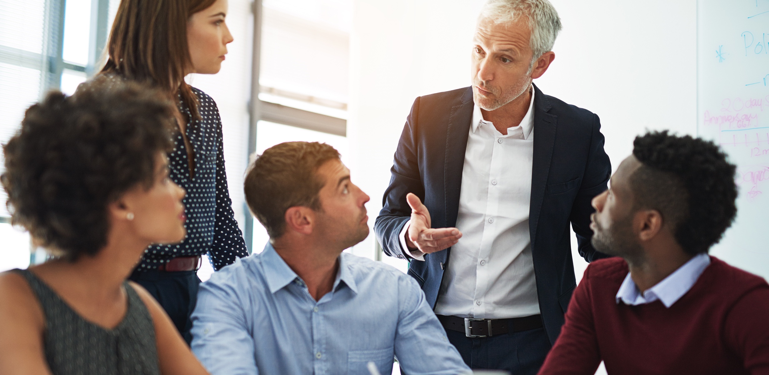 Консультирование работников. Встреча с клиентом. Общение на c уровне. Межличностные отношения. Переговоры женщины.