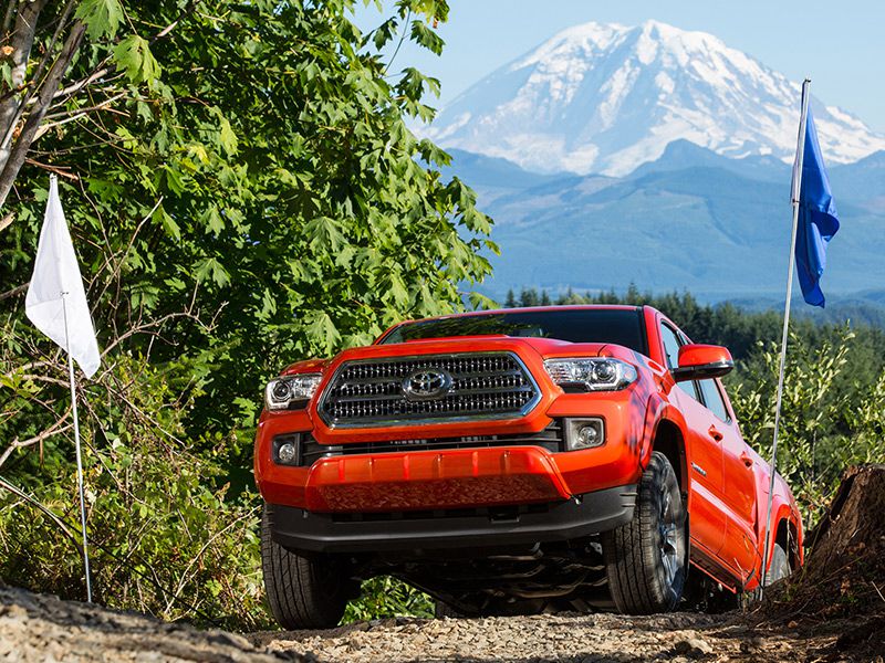 10 Top 4x4 Trucks With V6 Engines | Autobytel