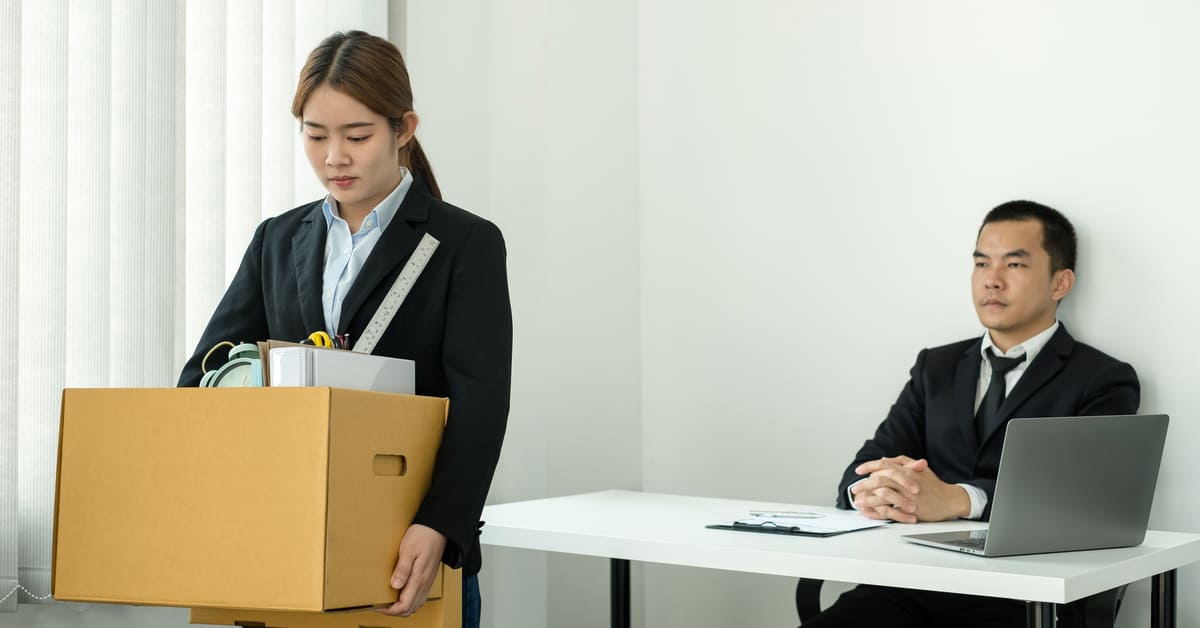 Layoff Adalah PHK: Simak Tips Menghadapinya Berikut Ini! - JobStreet ...