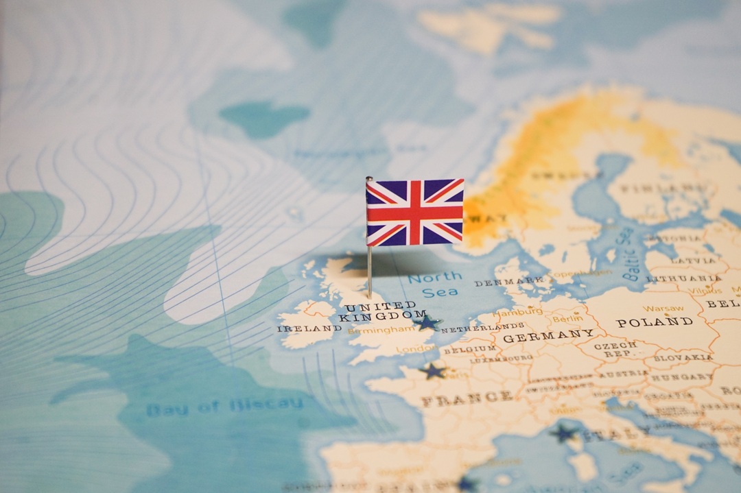 offshore bank in united kingdom.jpg