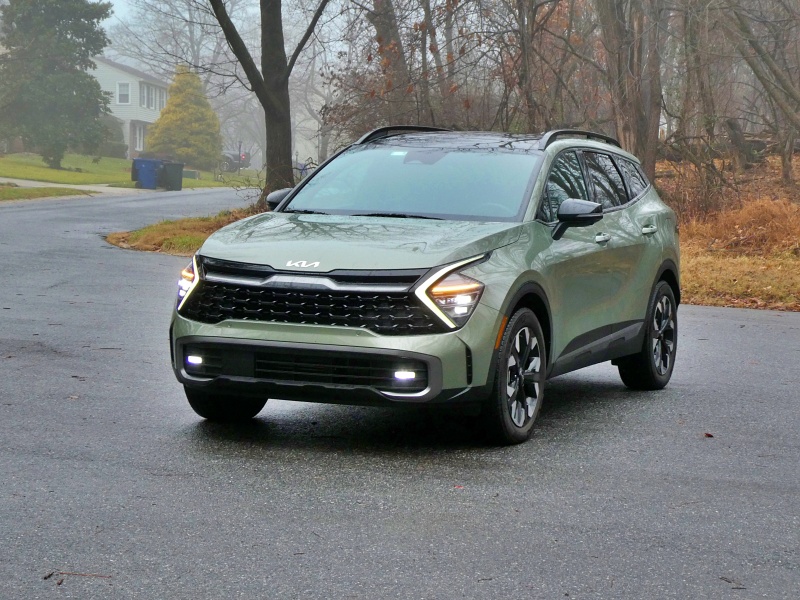 2024 Kia Sportage PHEV ・  Photo by Brady Holt