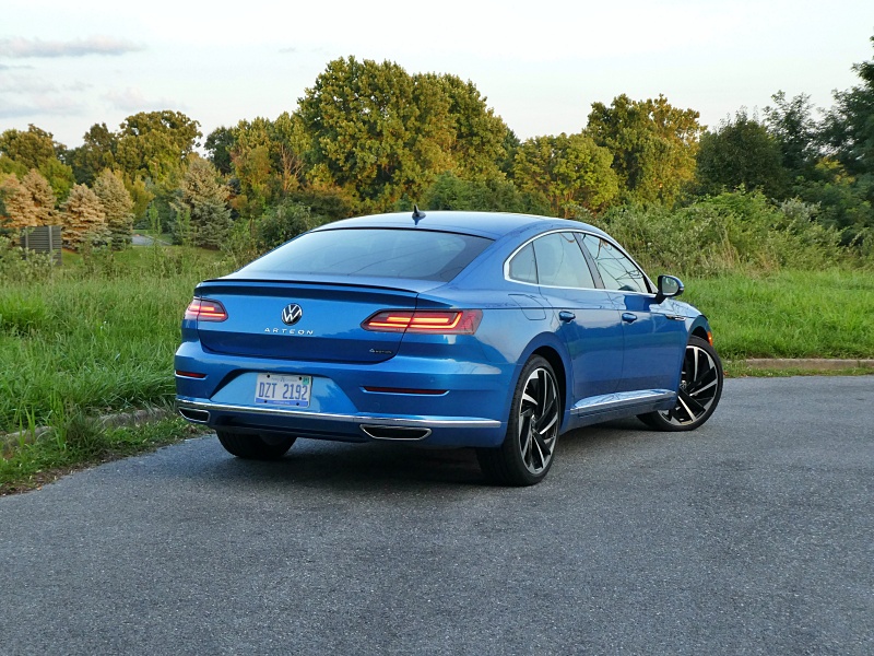 2023 Volkswagen Arteon SEL Premium ・  Photo by Brady Holt