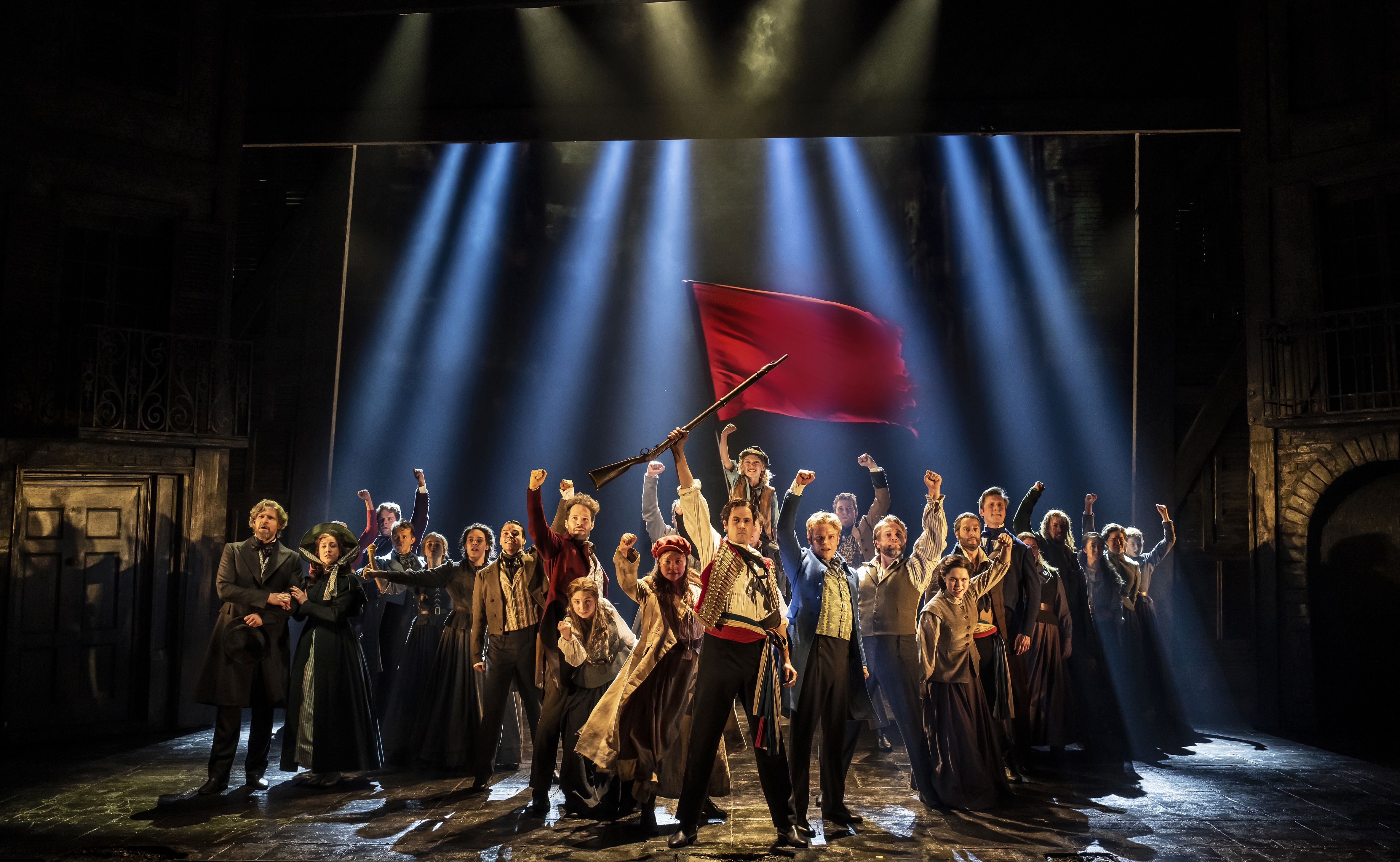 LesMisHolland2023-Enjolras-fotograaf Johan Persson.jpg