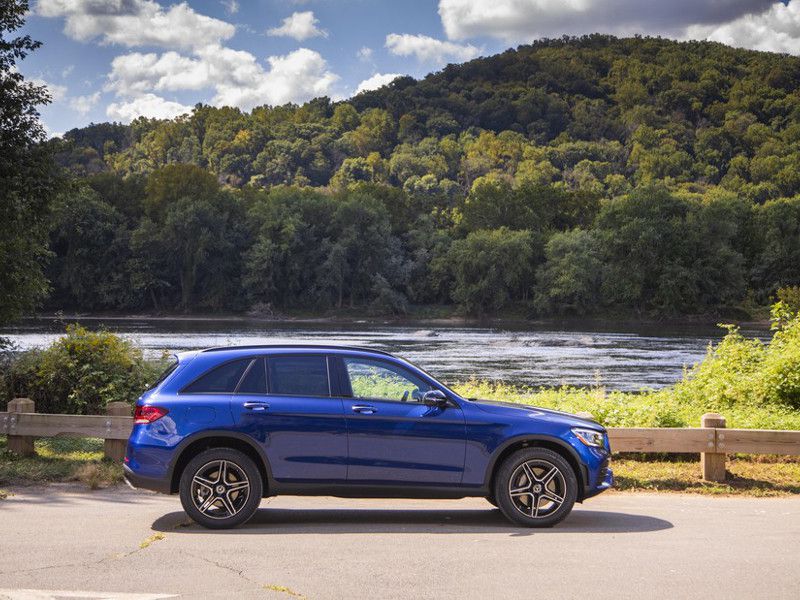 2020 Mercedes Benz GLC 300 4MATIC blue profile ・  Photo by Mercedes-Benz 