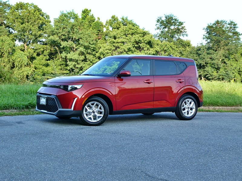 2023 Kia Soul LX ・  Photo by Brady Holt