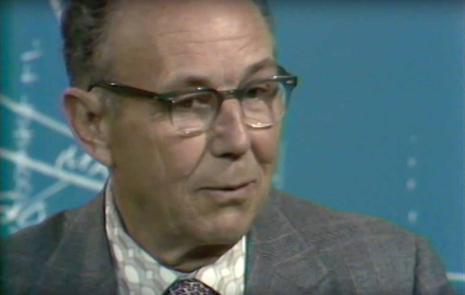 InfiniteMIT Harold 'Doc' Edgerton, "The Electronic Flash Lamp” Dept