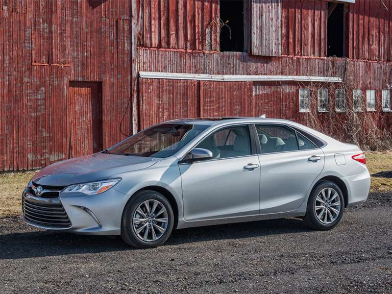 2015 Toyota Camry Hybrid 