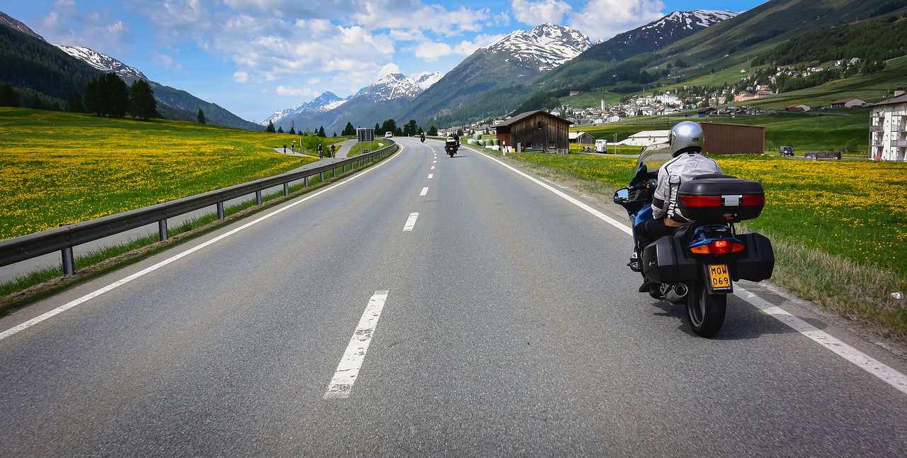 Motor vakantie in de bergen