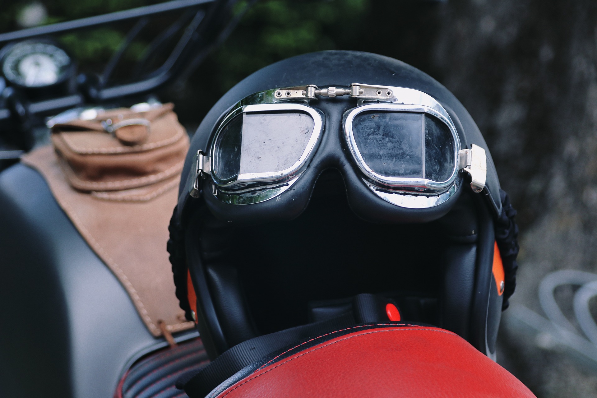 Motorhelm reinigen