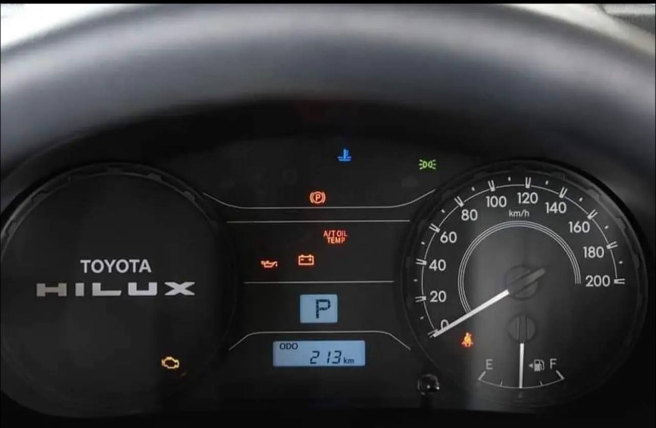 Дополнительное изображение Hilux champ clpyzkello4360czw30rck7nv